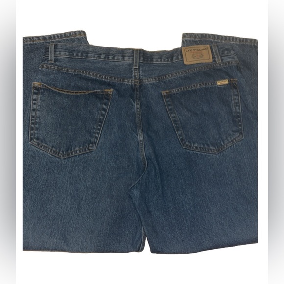 Levi Strauss Signature Relaxed Men’s Denim Jeans Size 42x30 Medium Wash - Picture 2 of 4